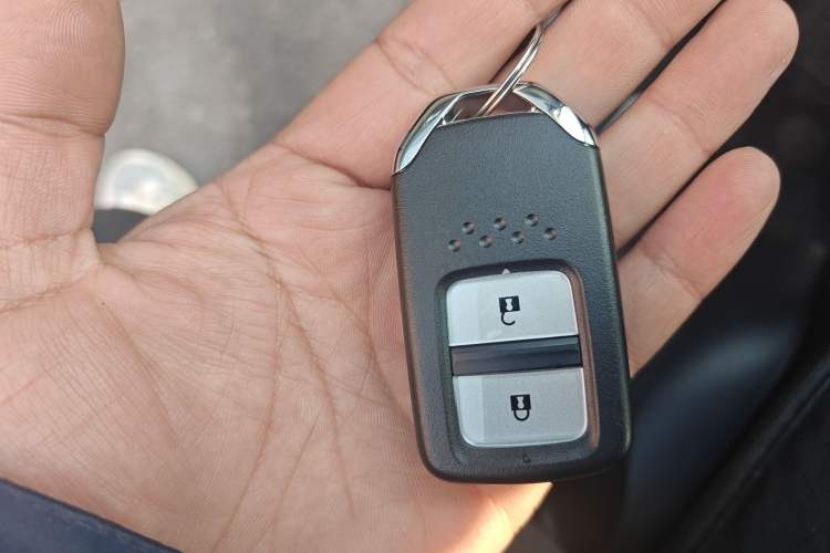 Used Honda LIFE 2021 1.5L CVT SPO-SS Dynamic Edition Vehicle Key