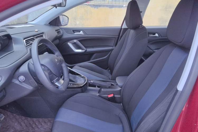 Used Peugeot 308 2018 1.6L Automatic Luxury Edition Left Front Seat