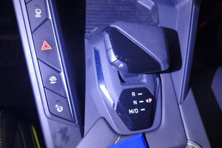 Used Lynk & Co 06 2023 Remix 1.5T Hero