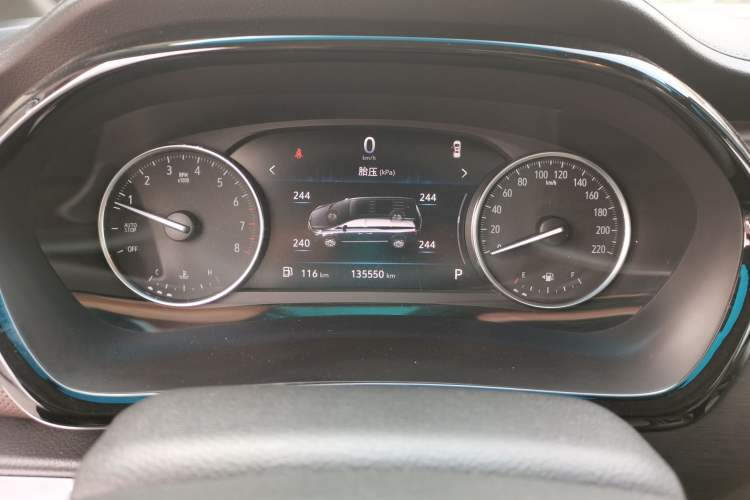 Used Buick GL8 2021 Land Cruiser Executive 652T Premium Model
