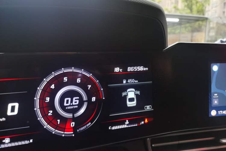 Used Hyundai Elantra 2021 1.5L CVT GLX Elite Edition Odometer Close Up