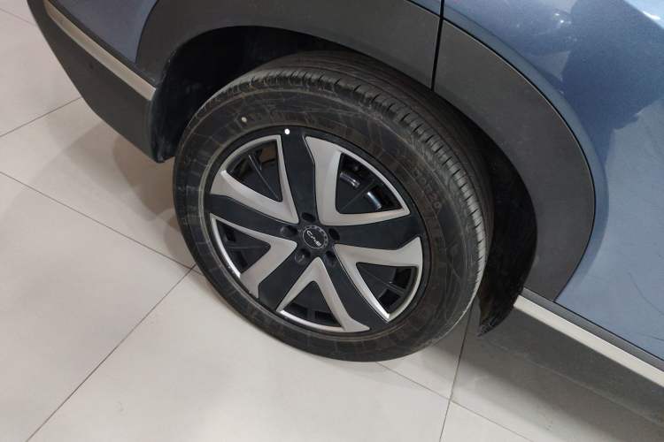 Used BYD Sealion 07 DM-i 2025 150 Flagship+ Edition Right Rear Wheel Hub