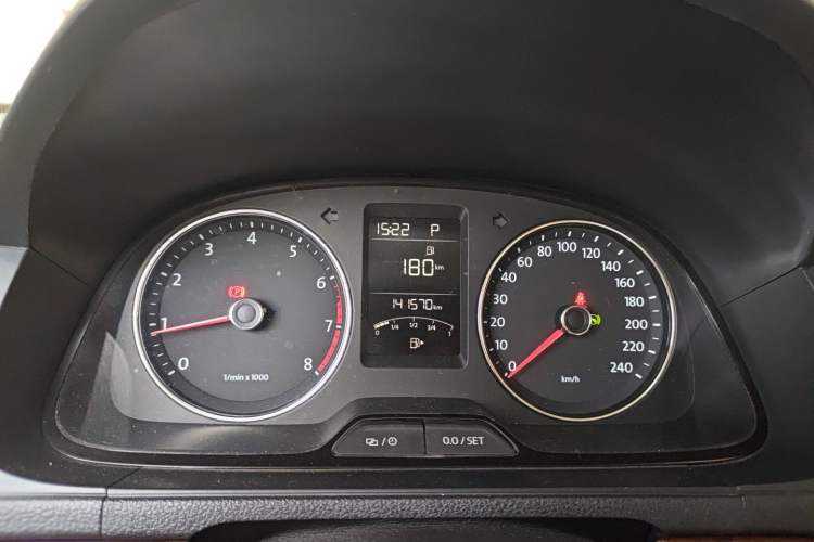 Used Volkswagen Lavida 2013 Revised Version 1.4 TSI DSG Comfort Edition Instrument Cluster