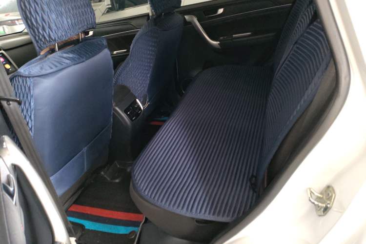 Used Haval M6 2019 1.5T Manual Two-Wheel Drive Urban Version China V Standard Left Rear Seat