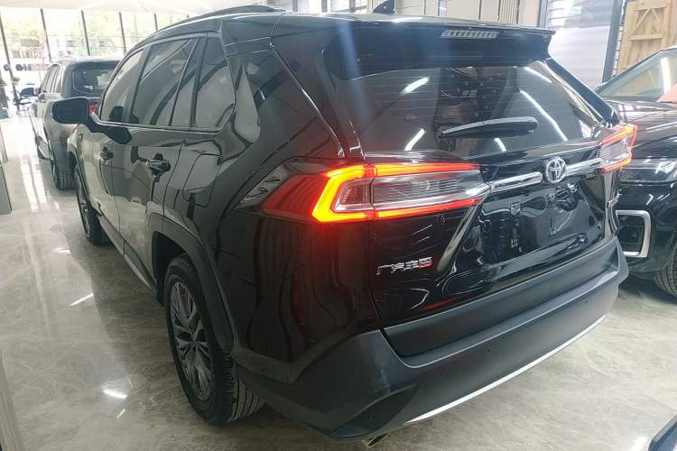 Used Toyota Wildlander 2023 2.0L CVT Two-Wheel Drive Luxury PLUS Edition Rear Left 45 Deg