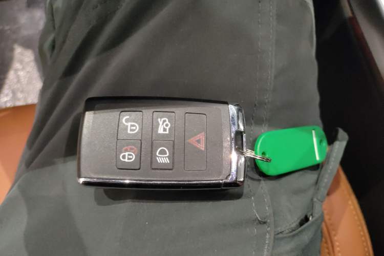 Used Jaguar XEL 2025 2.0T 250 PS R-DYNAMIC 90th Anniversary Edition
