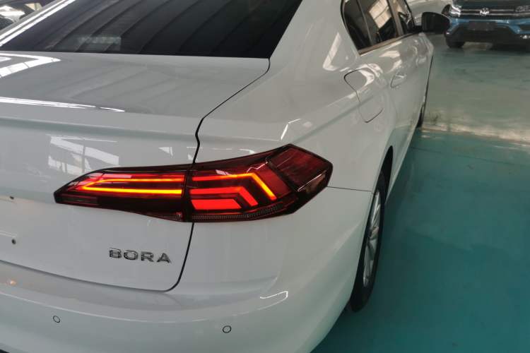 Used Volkswagen Bora 2021 1.5L Automatic Fashionable Smart Connectivity Version Exterior 3