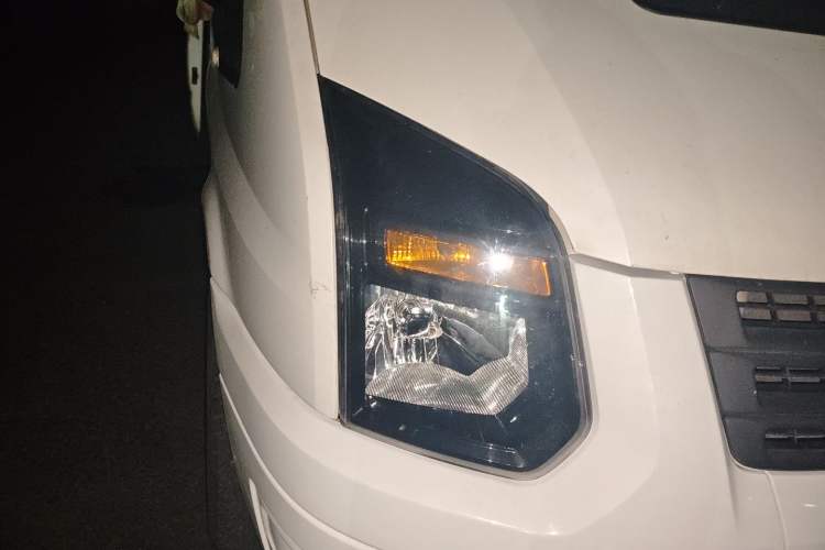 Used Ford Transit Custom 2016 2.2T Long-Wheelbase 6/7-Seater Mid-Roof Multi-Purpose Vehicle