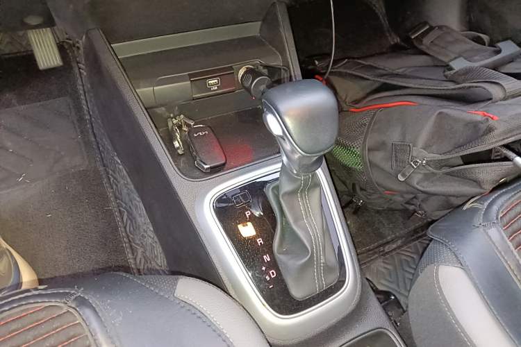 Used Kia kx1 Stonic 2021 1.4L CVT Fun Edition
