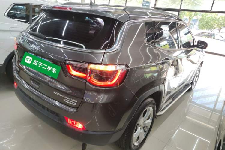 Used Jeep Compass 2017 200T Automatic Family Edition