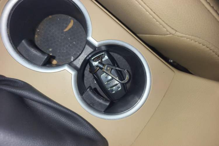 Used Haval H2 2016 Red Label 1.5T Manual Two-Wheel Drive Elite Model Vehicle Key