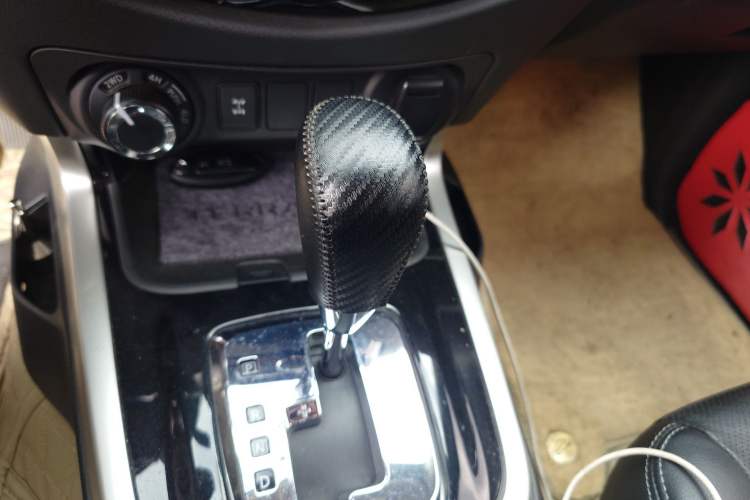 Used Nissan Terra 2020 2.5L XL Upper 4WD Automatic Four-Wheel Drive Luxury Edition