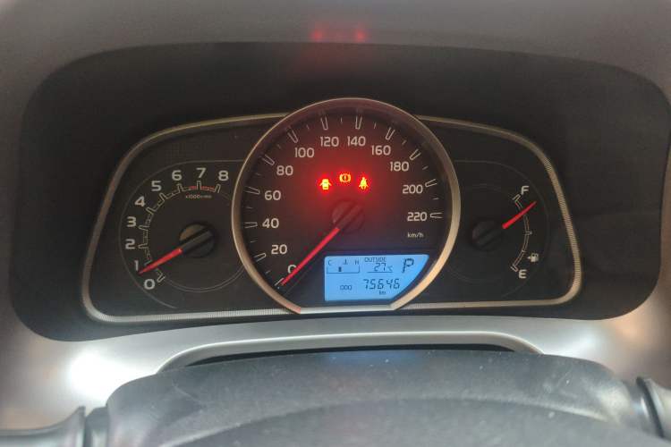 Used Toyota RAV4 2016 2.0L CVT Two-Wheel Drive Fashion Edition China V Standard
