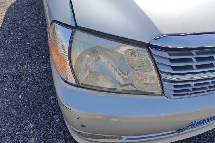 Used Jinbei Grace 2013 2.0L Zhi Ling Standard 7-Seater All-Games Commemorative Version China IV Standard