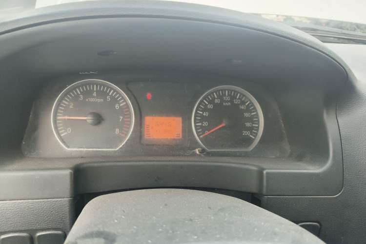 Used FORTHING Lingzhi 2013 V3 1.5L 7-Seater Standard Model II
