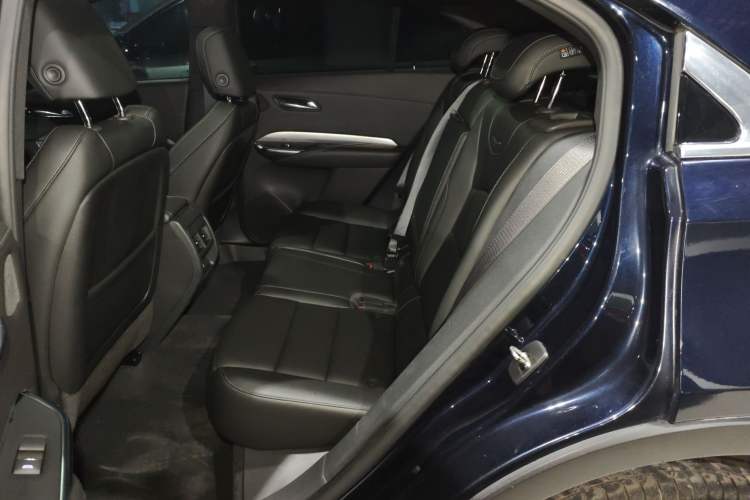 Used Cadillac XT4 2021 28T Two-Wheel Drive Leading Version