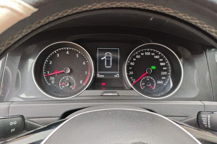 Used Volkswagen Golf 2017 230TSI Automatic Comfort Edition – Celebrating Milestone of One Million Units
