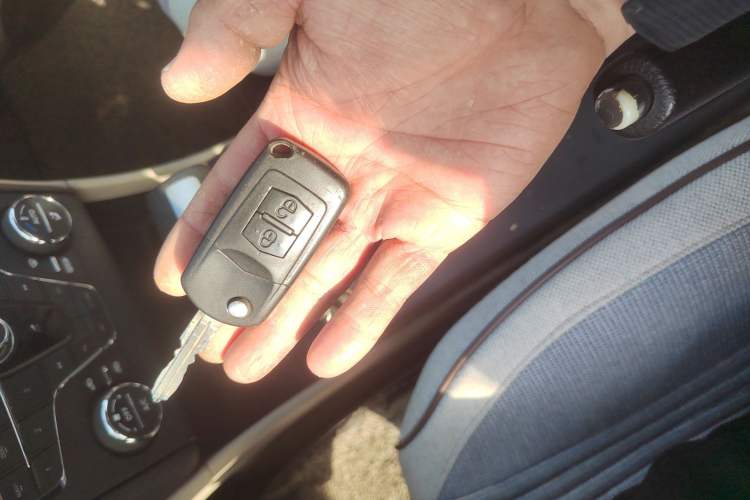 Used Bestune B50 2013 1.6L automatic luxury version Vehicle Key