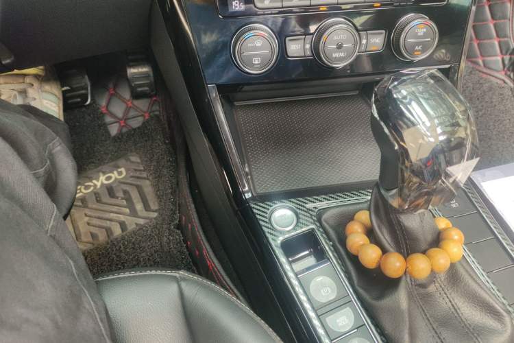 Used Volkswagen Passat 2019 330TSI Elite Edition China VI