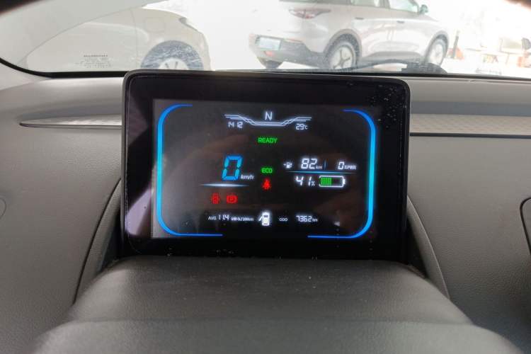 Used CHANGAN NEVO Lumin 2025 205 km Xiangqin Version