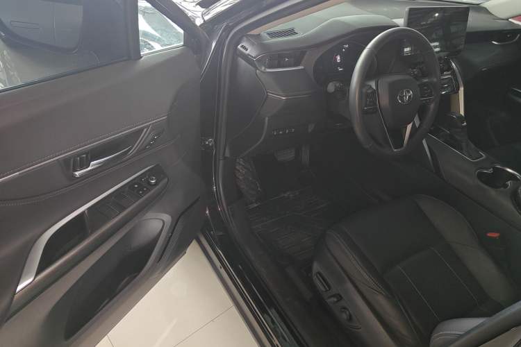 Used Toyota Harrier 2022 Dual-Engine 2.5L CVT Four-Wheel Drive Luxury Edition