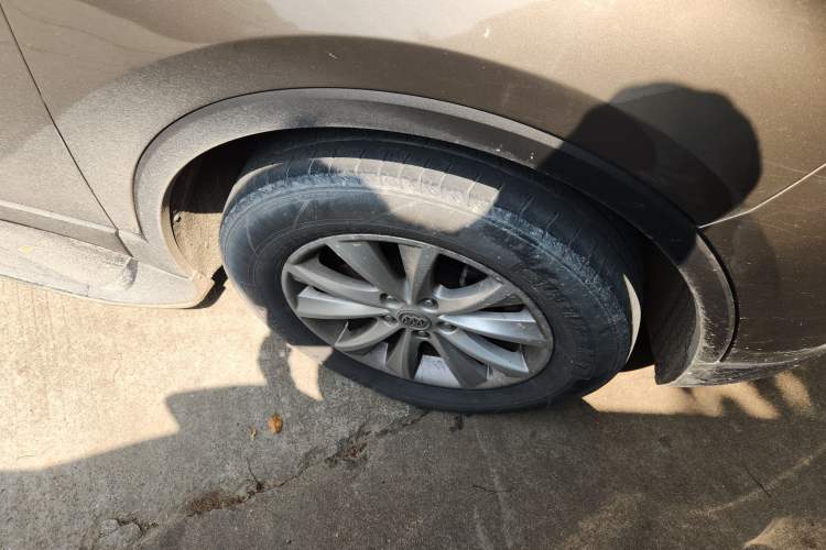 Used Buick Envision 2014 28T Four-Wheel Drive Elite Model
