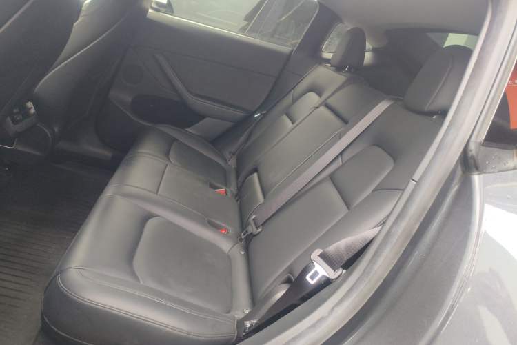 Used Tesla Model Y 2021 Long-Range All-Wheel-Drive Version