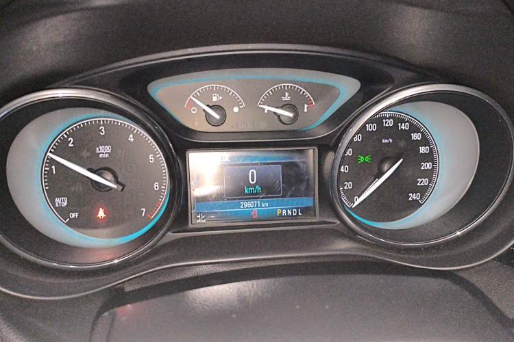 Used Buick Envision 2016 28T Four-Wheel Drive Elite Version Instrument Cluster