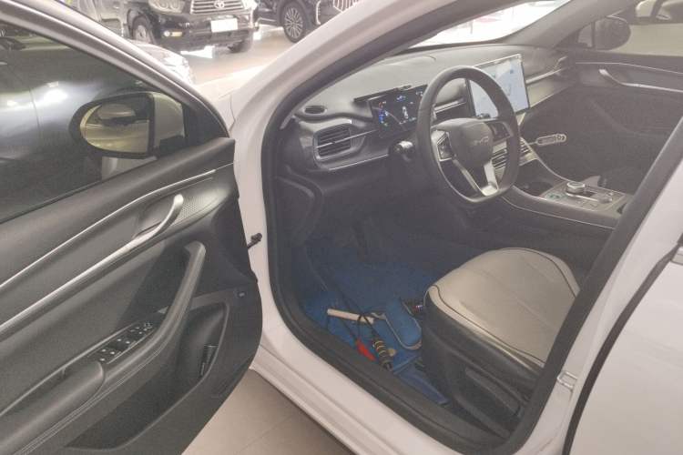 Used BYD Destroyer 05 2024 HONOR Edition DM-i 55KM Luxury Model
