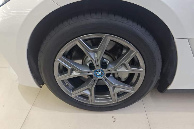 Used BMW i3 2024 eDrive 35 L