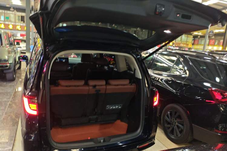 Used Honda Odyssey 2024 2.0L eHEV Sharp·Leading Edition
