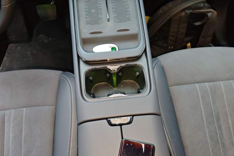 Used VOYAH COURAGE 2024 Four-Wheel Drive Global Edition Gear Lever