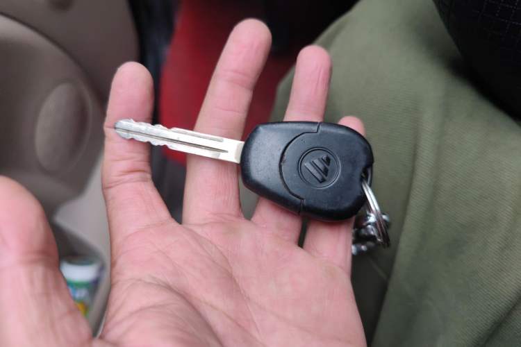 Used Foton Scenic G5 2021 2.0T Diesel Commercial Version 9-Seater Multi-Purpose Passenger Vehicle 4F20TC3
