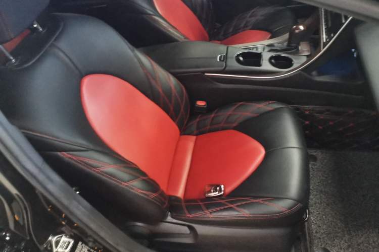 Used Toyota Avalon 2019 2.5L Ambition Version China VI Standard
