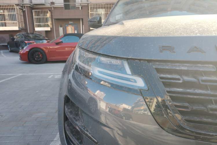 Used Land Rover Range Rover Evoque 2024 Aurora L 249 PS Prestige Light-Chasing Edition