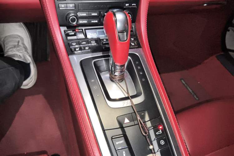 Used Porsche 718 2016 Cayman 2.0T