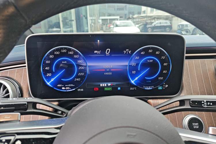 Used Mercedes-Benz EQE 2022 350 Pioneer Edition Instrument Cluster