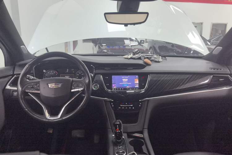 Used Cadillac XT6 2022 2.0T Six-Seater Four-Wheel Drive Luxury Version Center Console