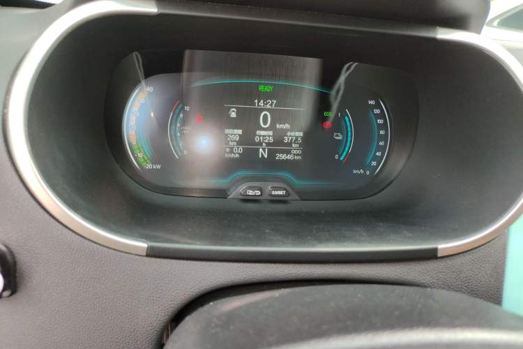 Used Chery QQ Little Ant 2021 150 000 Yuan Ant Fan Edition Ant Cool Version Lithium Iron Phosphate Odometer Close Up