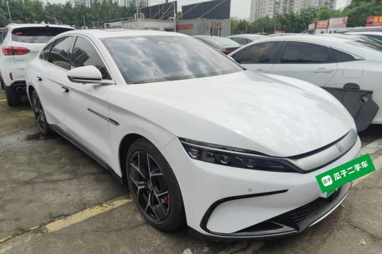 Used BYD Han 2023 EV Champion Edition 715KM Front-Drive Prestige Model Front Right 45 Deg