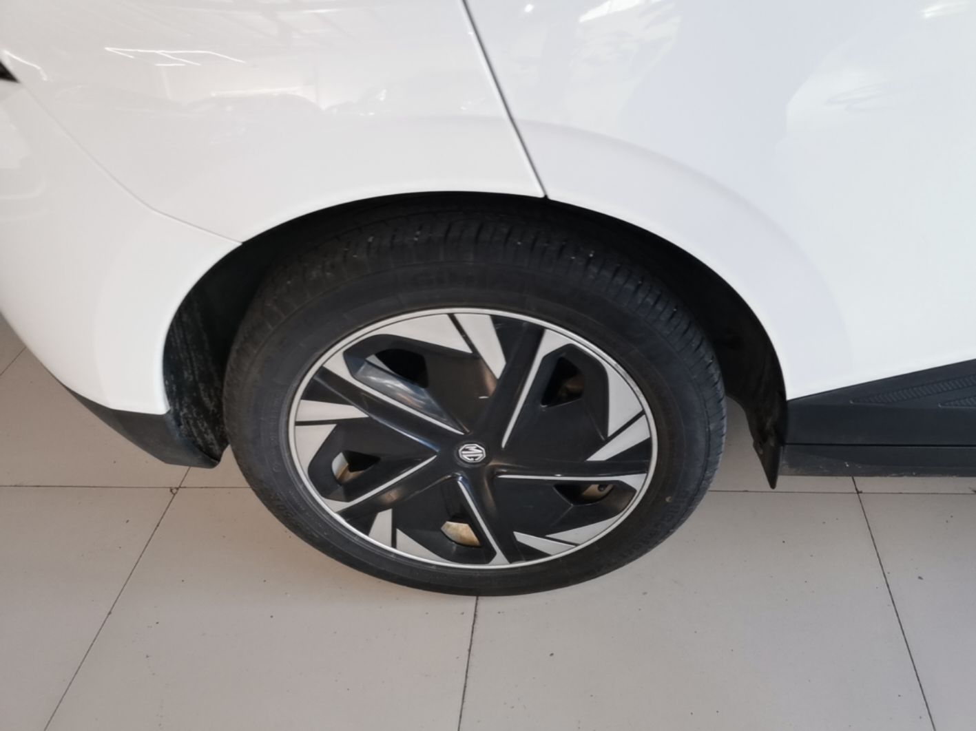 MG 4 EV 2023 415 km Range Sea-Faring Champion Edition — снимка 11
