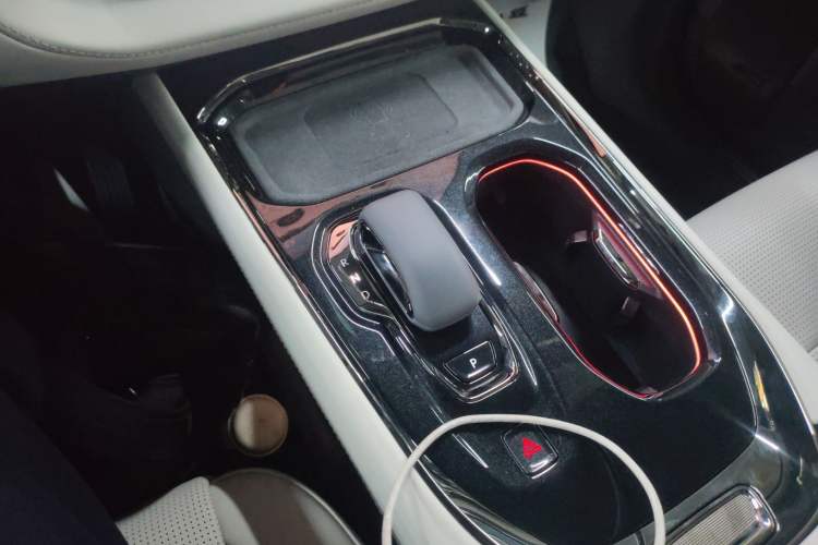 Used Zeekr 009 2024 7-Seater Aisle Version 108 kWh
