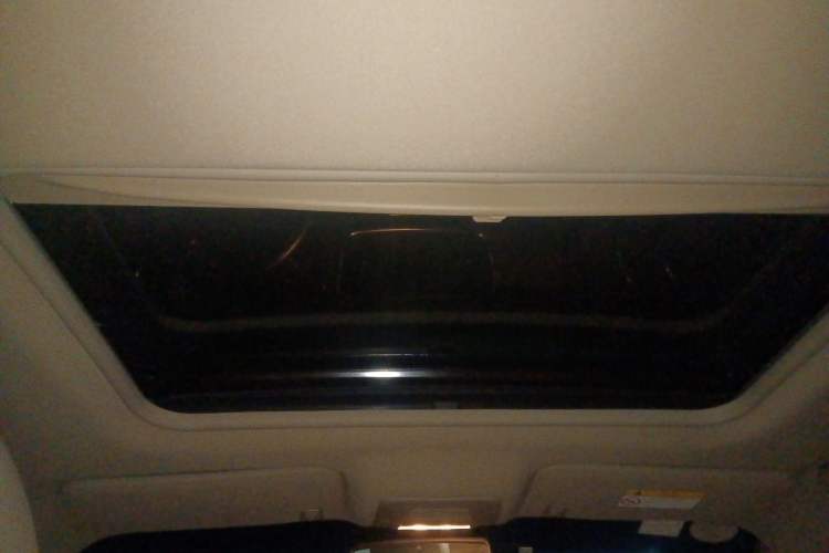 Used Buick GL8 2017 25S Luxury Version China V Standard Headliner