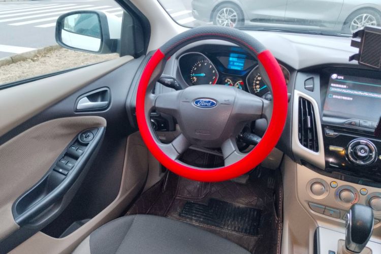 Used Ford Focus 2012 Sedan 1.6L Automatic Comfort Model
