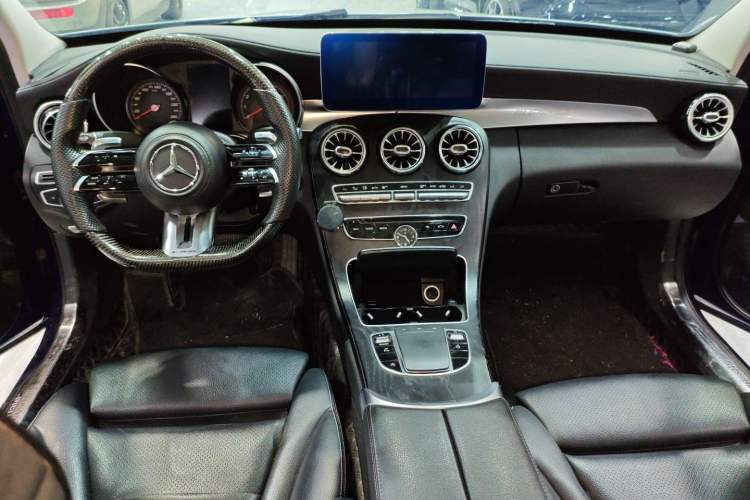 Used Mercedes-Benz C-Class 2017 Facelift C 200 L Sport Edition
