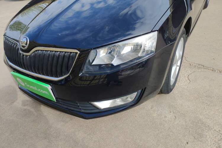 Used Skoda Octavia 2015 1.6L Automatic Yijie Edition Left Front Headlight