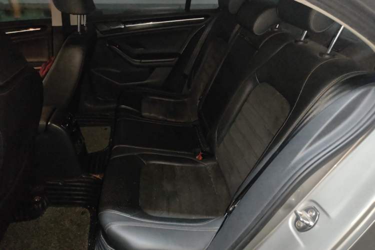 Used Volkswagen Sagitar 2017 230TSI Automatic Luxury Edition Left Rear Seat