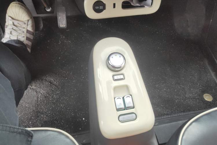 Used CHANGAN NEVO Lumin 2023 205km Xiangqin Version
