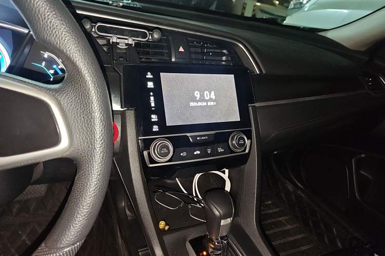 Used Honda Civic 2016 220TURBO CVT Luxury Edition
