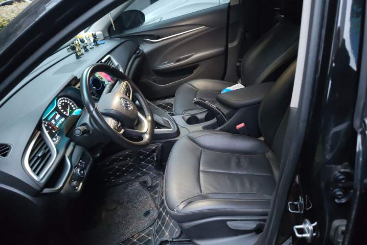 Used Buick Excelle GX 2018 18T Automatic Elite Model Left Front Seat